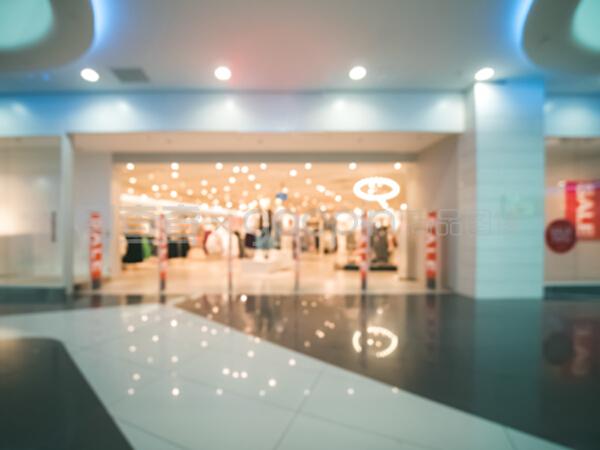 服装店的抽象模糊入口区域