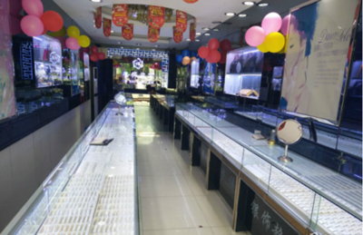 深圳坪山新区旺铺转让，黄金商机不容错过